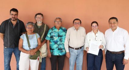 Piden erigir monumento a líder sindical “El Charras”