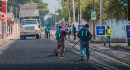 Trabajos de repavimentación en la colonia Mulsay, en Mérida