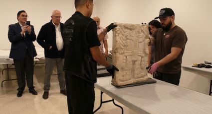 México recupera fragmento del panel maya; es repatriado desde Chicago