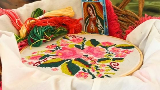 “Kili’ich chuuyo’ob”: la exposición en Mérida que honra los bordados sagrados mayas